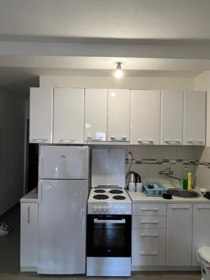 A&J Apartment Budva Exteriör bild